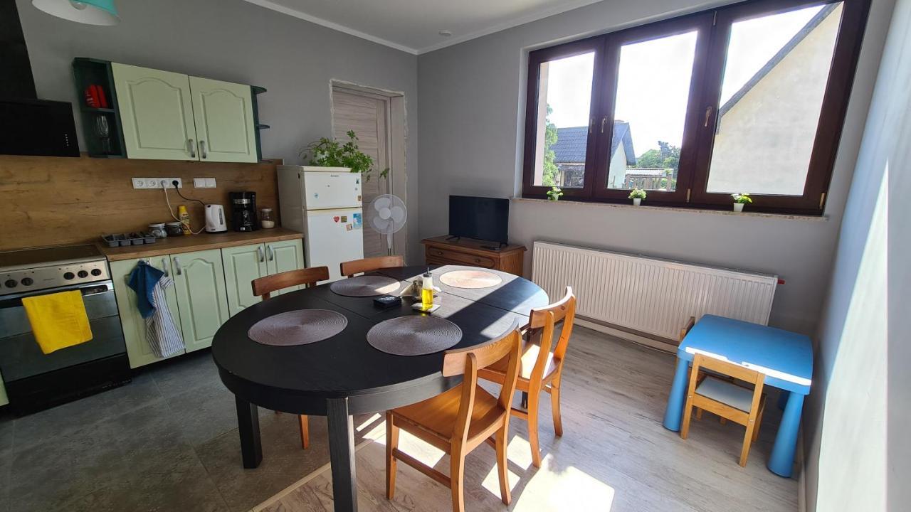 Urocze Apartamenty Na Wsi Goledzinow Exterior photo