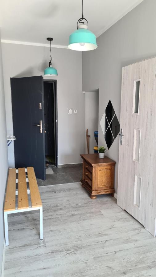 Urocze Apartamenty Na Wsi Goledzinow Exterior photo